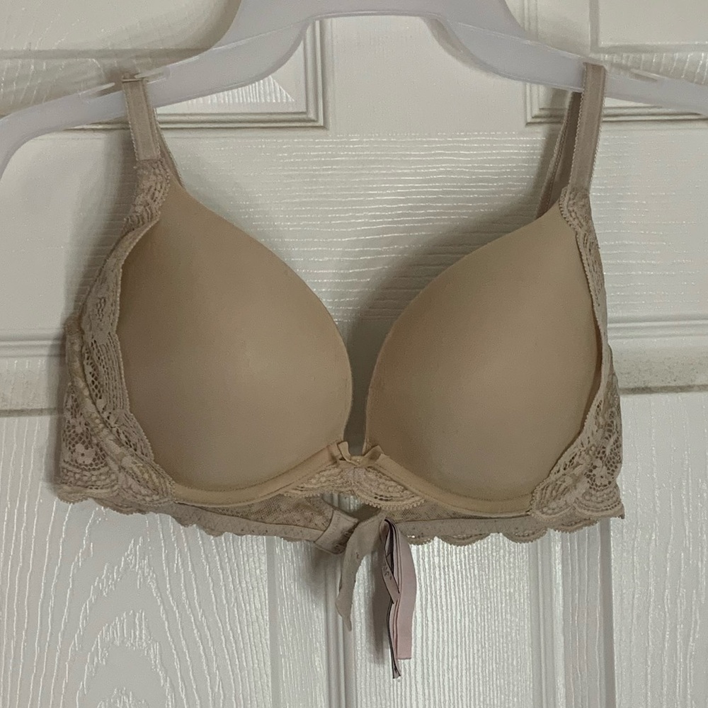 Dream Angel’s Victoria’s Secret Push-up Bra.